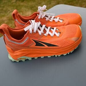 Altra Olympus 5 Trail Running – Men’s 10.5 Orange